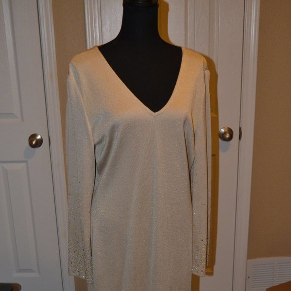 St. John Boutique Dresses & Skirts - St. John Knit Dress NWT Size 14 Gold